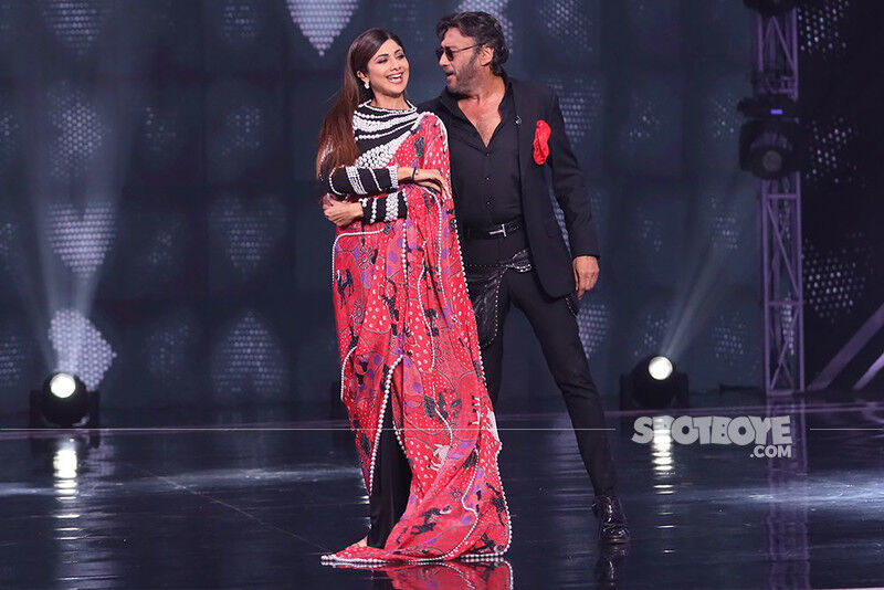 India’s Got Talent 9: Shilpa Shetty, Jackie Shroff Set The Stage On Fire As They Enact A Romantic Scene From Ram Lakhan Song ‘Tera Naam Liya'- See VIDEO