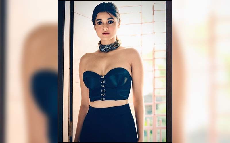 Darshana Banik Looks Like Breath Of Fresh Air In Lavender Coloured Dress, See Pics On Instagram
