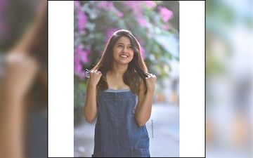 Gautami Deshpande's New Look In This Mini-Skirt Is Playfully Charming