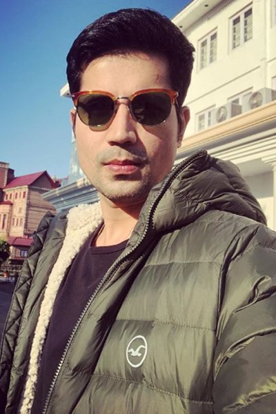 sumeet vyas