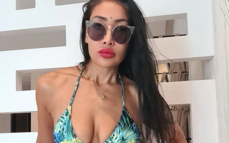 OMG! Sofia Hayat Sets Temperature Soaring As She Shares Bikini Pictures; Internet Goes Crazy!