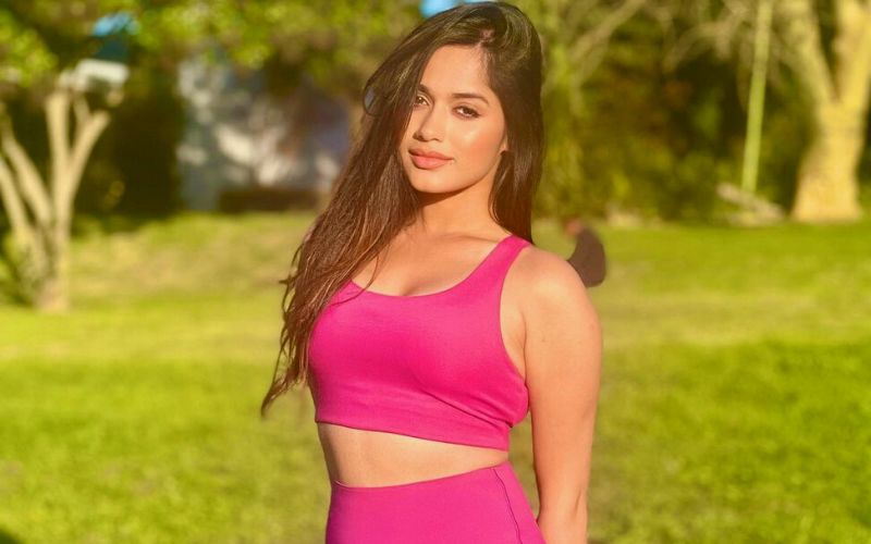 Khatron Ke Khiladi Fame Jannat Zubair Looks Stunning In Pink Co-Ords, Check Out Her Piping Hot Pictures!