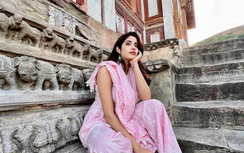 Janhvi Kapoor Looks Pretty In Mulmul's Embroidered Kurta Set; Yay Or Nay?