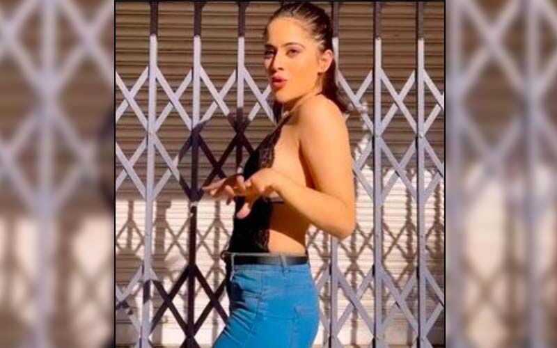 Urfi Javed Is Too HOT To Handle In A Backless Top And Denim Pants As She Grooves To The Viral Song 'Kacha Badaam' -WATCH VIDEO