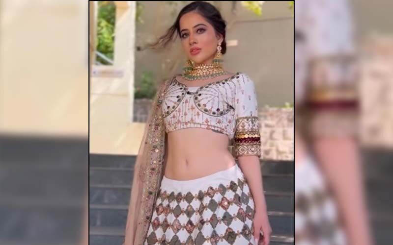 Urfi Javed Stuns In A Desi Avatar, Looks Beyond Beautiful In A White Lehenga; Netizen Says, 'Aise Kapde Pehena Karo Bohot Pyari Lagti Ho' -WATCH VIDEO