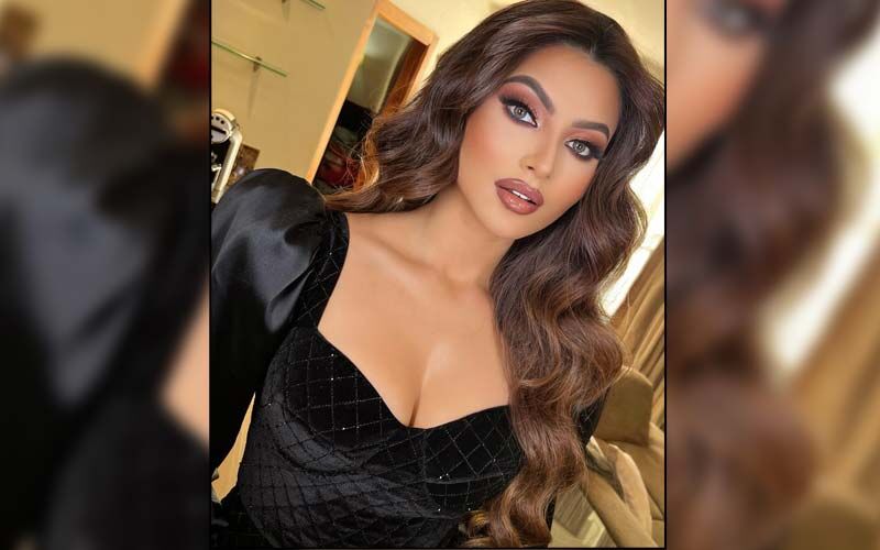 Did You Know Urvashi Rautela's Golden Dress That She Wore At Arab Fashion Week Costs A Whopping Rs 40 Crores? -PHOTOS INSIDE