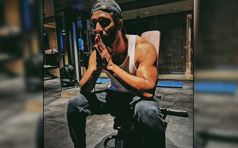 Vicky Kaushal Flaunts His Biceps In Latest Gym Photo; Fans Ask Him About Katrina Kaif, 'Bhabhi Kaisi Hai?'