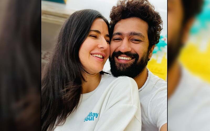 Vicky Kaushal-Katrina Kaif Look Madly In Love, Holding Hands At Their Family Dinner; Actor Turns Caring As He Escorts His Ladylove To Car-See VIDEO