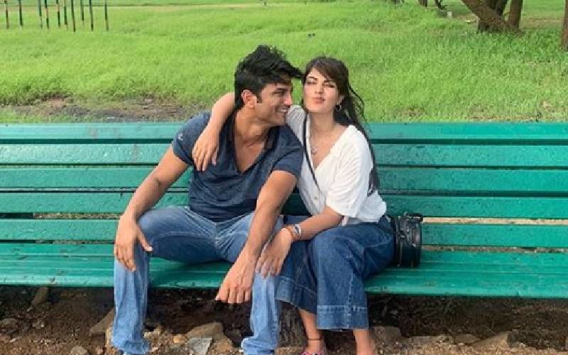 Sushant Singh Rajput Was Worried That GF Rhea Chakraborty Would Frame Him In Former Manager Disha Salian's Suicide Case, Claims Father In FIR