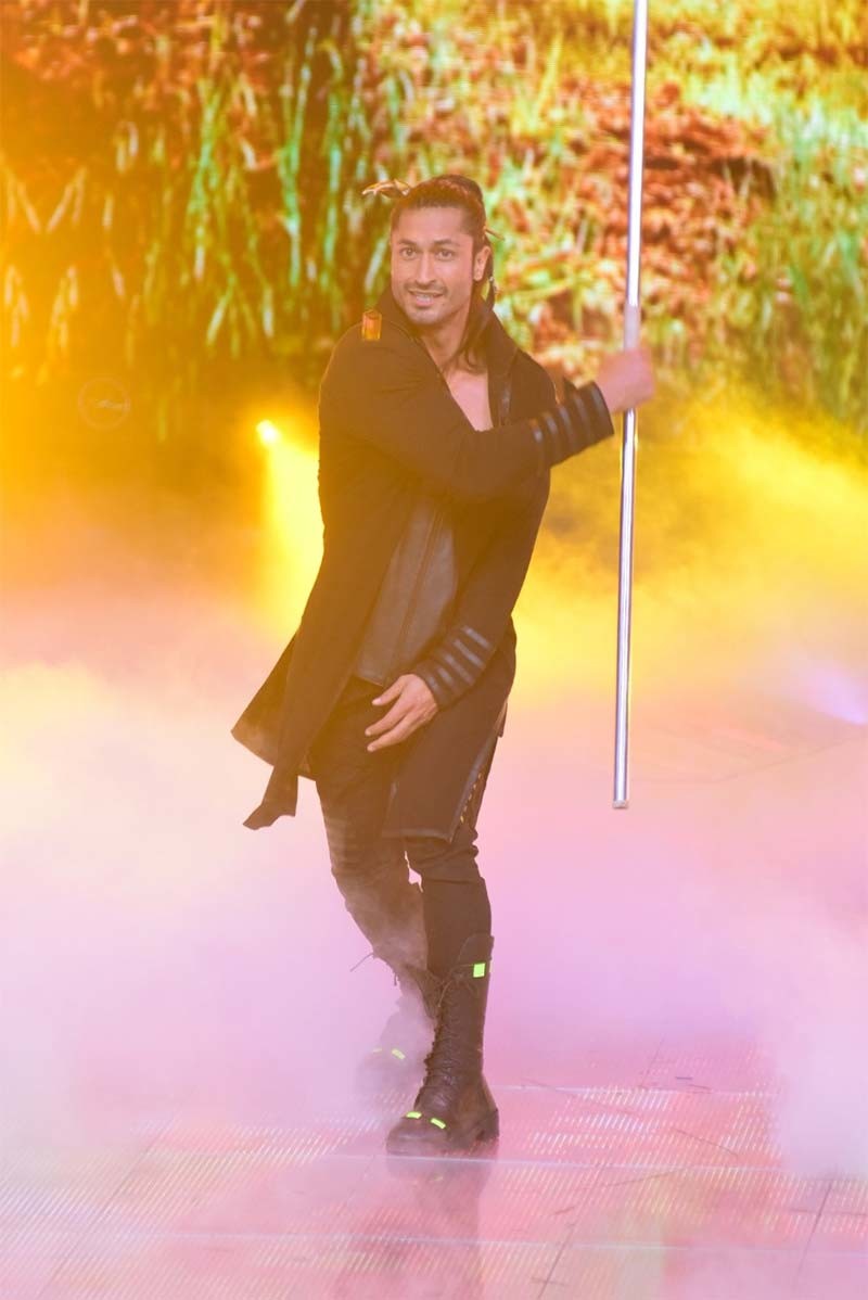 Vidyut Jammwal On The Sets Of The Voice