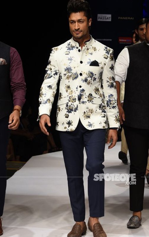 Vidyut Jammwal Walks The Ramp