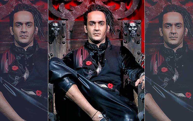 Vikas Gupta Bitten By A Python In Argentina, Shares Horrid Pictures