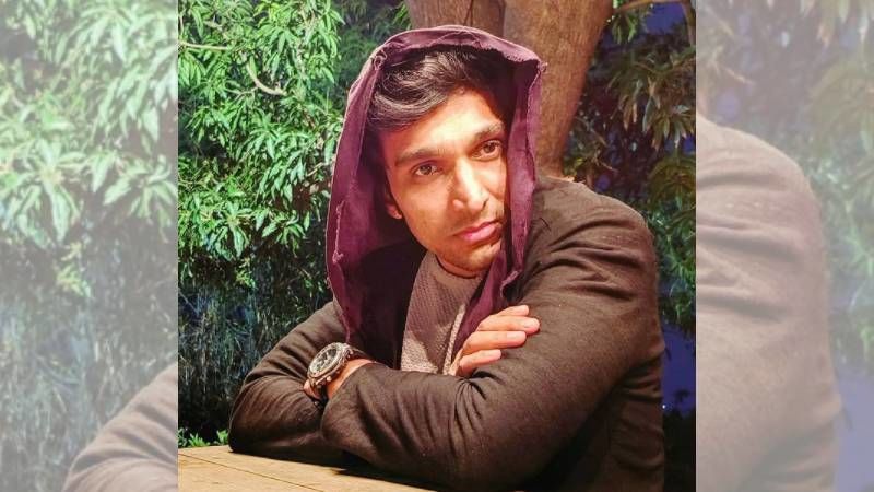 Vitthal Teedi Star Pratik Gandhi Gets Candid About The Bond He Shared With His Late Father; Says He Was His 'Closest Friend' - EXCLUSIVE