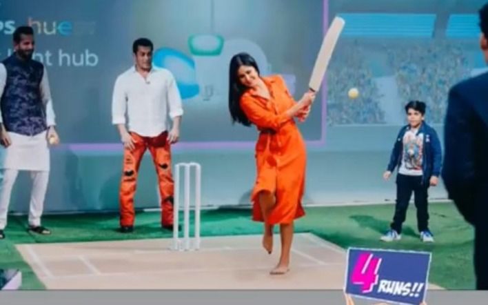 Ahead Of The Big World Cup Game, Salman Khan-Katrina Kaif Play Cricket- See Pics