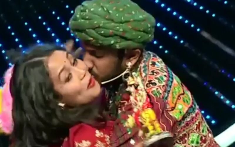 Indian Idol 11: Neha Kakkar Forcibly Kissed By A Contestant; Anu Malik Left In Shock - Watch Video