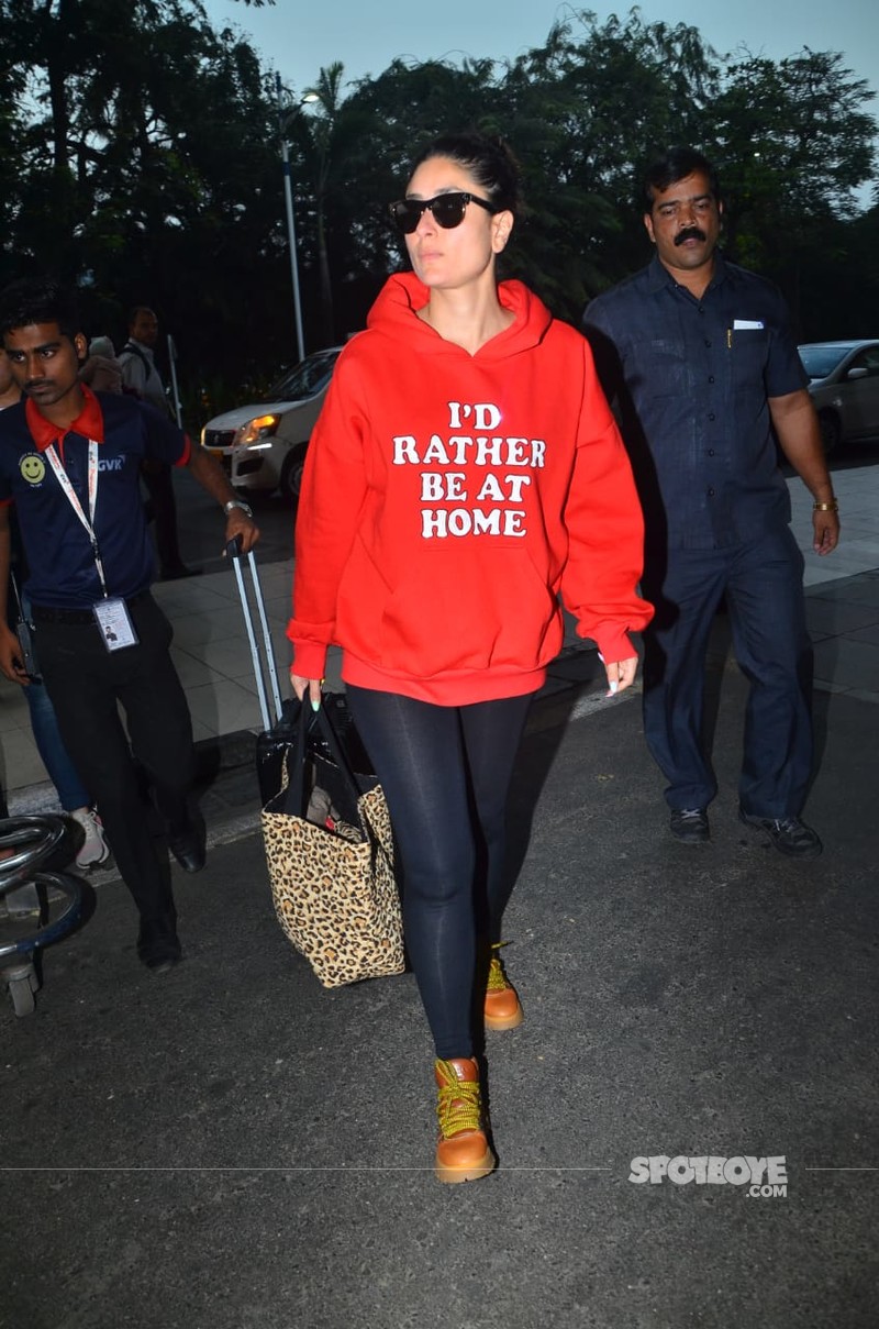 Kareena Kapoor Khan flies to Delhi wearing a cheeky slogan sweatshirt