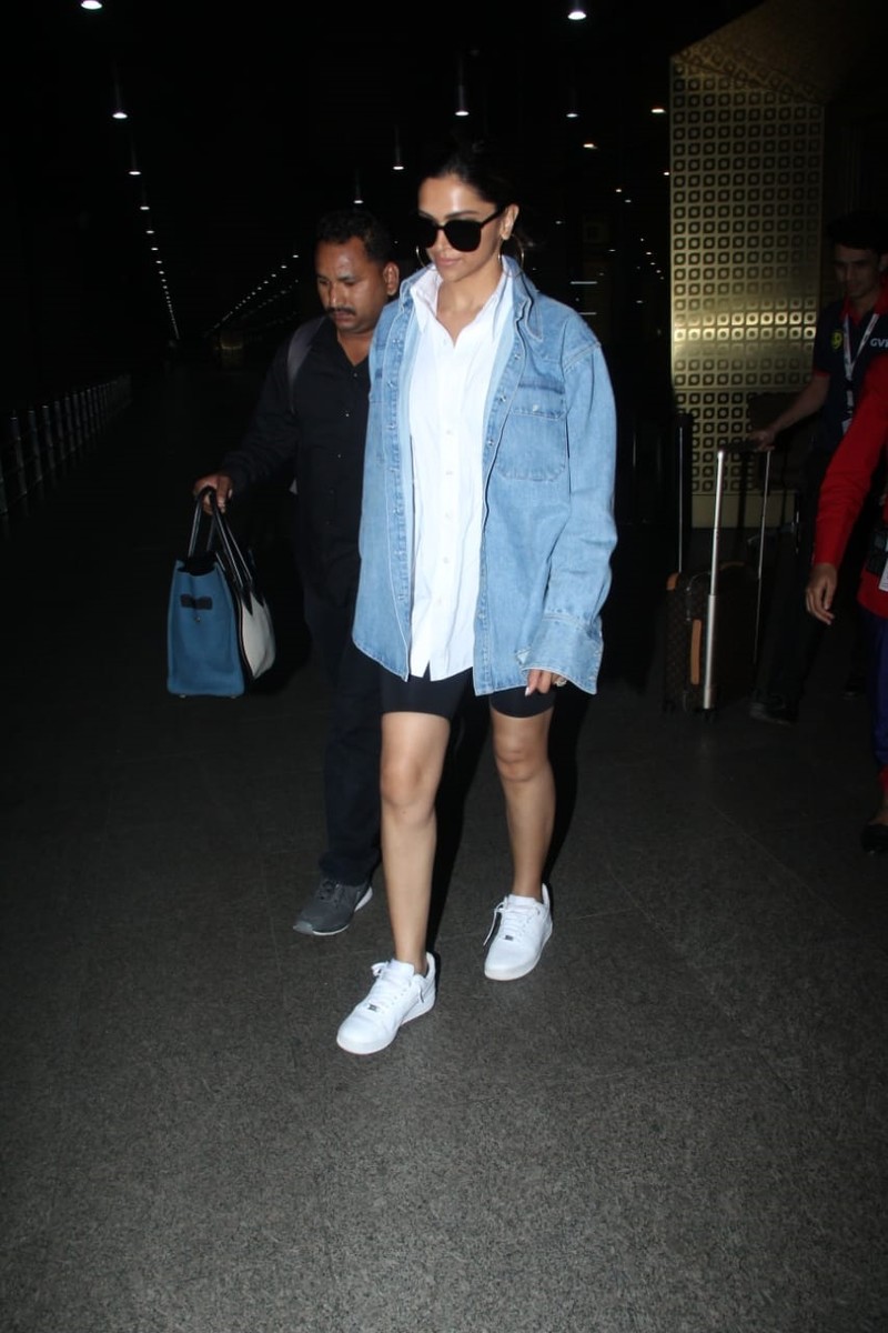 Deepika Padukone Puts Enviable Curves On Display; Looks Mint Fresh Exiting  The Airport At 3AM