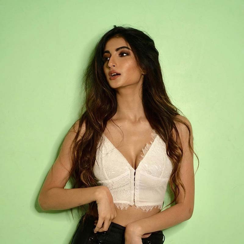 Bollywood Absolute Babe
