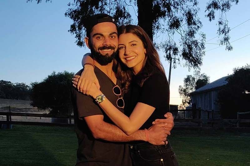 Virat Kohli And Preggers Anushka Sharma's Picture With The Backdrop Of Sunset At Atlantis, Dubai Is Oh-So-Dreamy; Thanks AB De Villiers For The Perfect Click