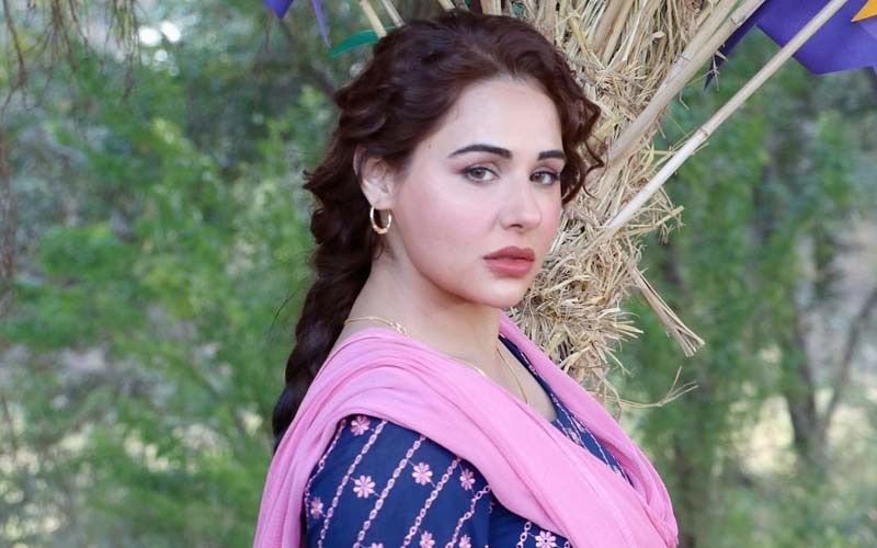 Mandy Takhar Channels Ethnic Vibes In A White Salwar Suit; Shares Pic On Insta