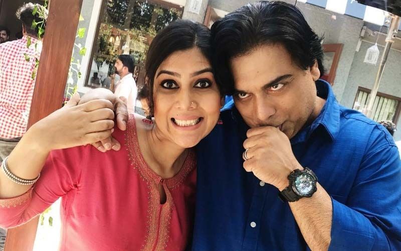 Ram Kapoor Is 'Missing' His Co-star Sakshi Tanwar From Bade Achhe Lagte Hain; Actor Revisits Old Memories Via Throwback Photos