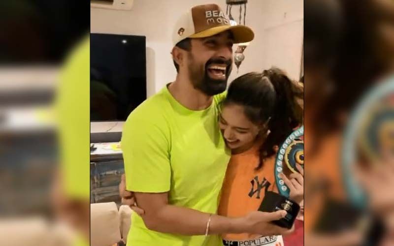 Rannvijay Singha Is Proud Of Bigg Boss OTT Winner Divya Agarwal; Says ‘After She Lost Her Father, She Has Become Very Responsible'
