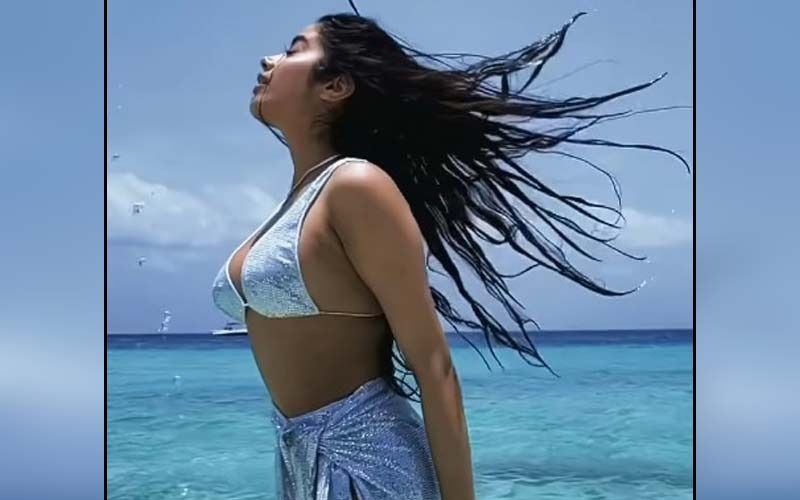 Janhvi Kapoor Is 'Mentally' At The Sea As She Shares A Postcard From Her Maldives Vacay