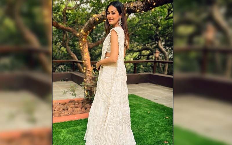 Mira Rajput Looks Like A Vision In White Lehenga Worth Rs 1.68 Lakh, Poses With Hubby Shahid Kapoor At Sanah Kapur’s Wedding-See PICS