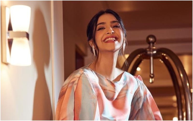 ‘When I’m Not Shooting Or Working, I Am Constantly Reading!’: Sonam Kapoor
