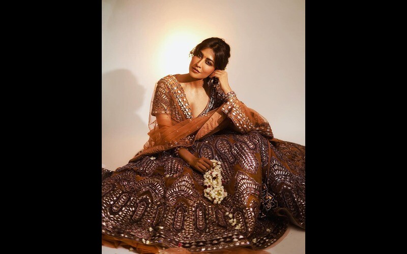 diwali outfit ideas for women 7 gorgeous looks inspired by chitrangda singh for festive fashion