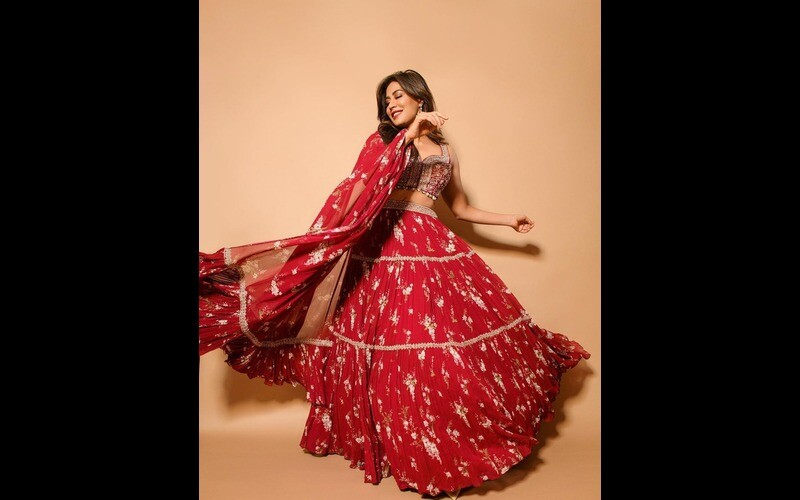 diwali outfit ideas for women 7 gorgeous looks inspired by chitrangda singh for festive fashion