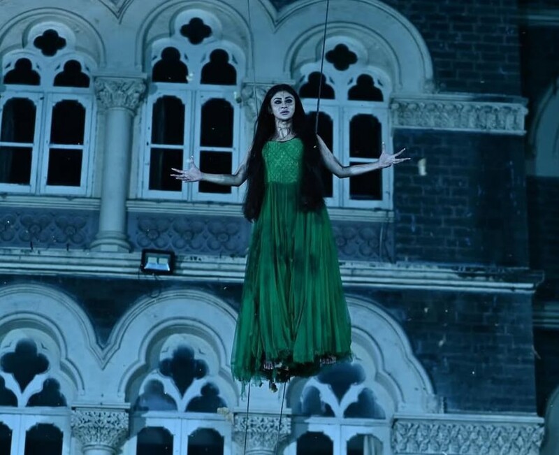 mouni roy and sanjay dutt s supernatural face off makes the bhootnii a must watch