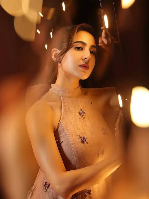 here s why sara ali khan s chumki in metro in dino feels so strikingly relatable and real