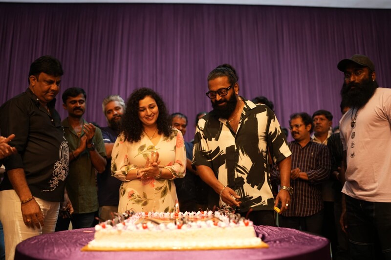 rishab shetty celebrated his birthday with wife and kantara s team