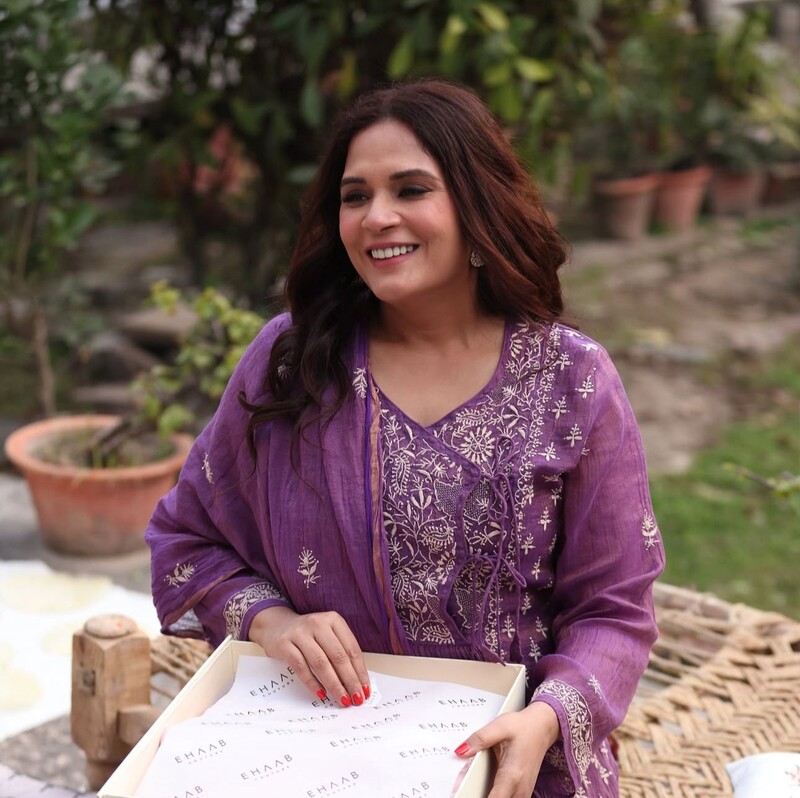 national handloom day 8 bollywood actresses who champion handloom and sustainable fashion national handloom day 8 bollywood actresses who champion handloom and sustainable fashion