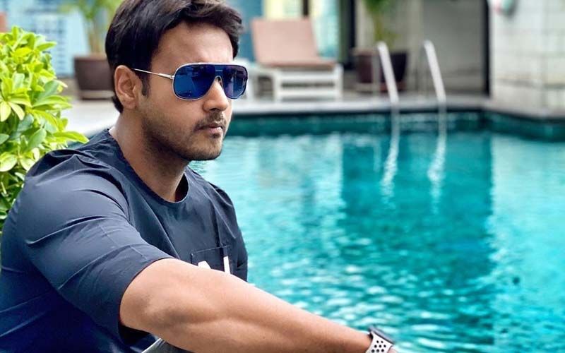 Yash Dasgupta Is Trying To Cope With Quarantine Days By Having Coffee
