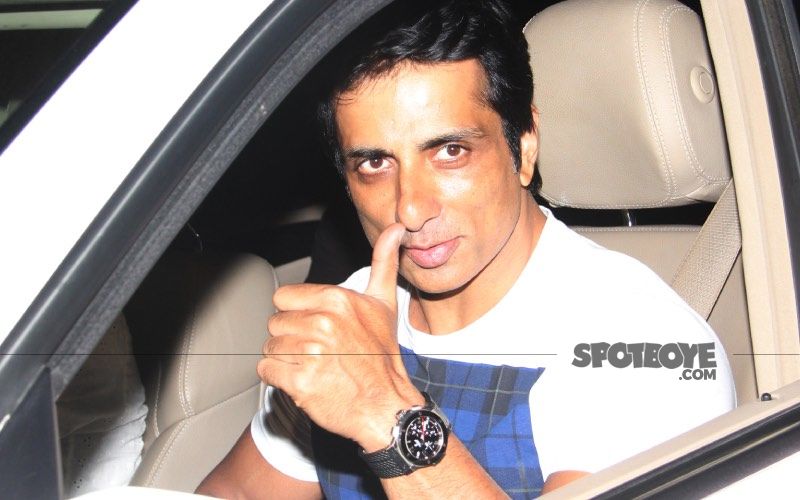Sonu Sood Airlifts A Critical COVID-19 Patient From Jhansi To Hyderabad; Actor Hopes For The Best