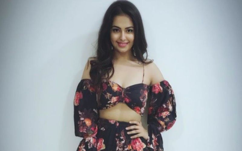 Balika Vadhu Star Avika Gor Sets Tongues Wagging As She Flaunts Her Sexy Bod In A Blue Bikini After Drastic Transformation