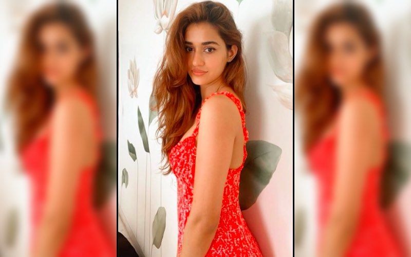 Disha Patani Ditches Her Luxurious Car-Ride After Her Ad Shoot; Opts For An Auto-Ride Instead