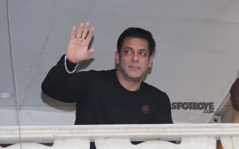 Salman Khan Distributes 5000 Food Packets To COVID-19 Frontline Workers; Actor Monitors And Personally Tastes The Items Before Sending It Out-WATCH