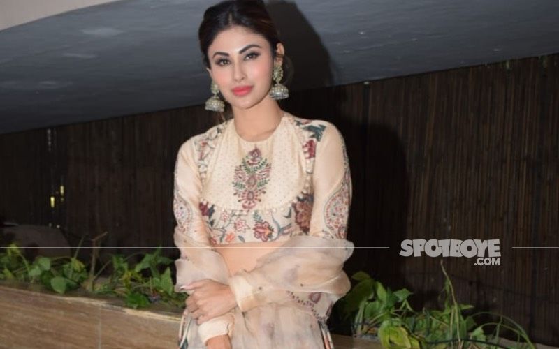 Mouni Roy Feels That Bhagavad Gita Should Be A Part Of School Curriculum; Says ‘It Is More Than A Religious Book, It Is Life Ka Saar’