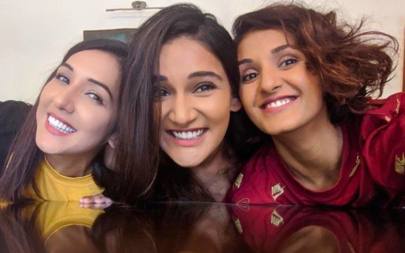 Preggers Neeti Mohan Reveals Sisters Shakti And Mukti Are Excited And Can’t Wait To Meet Her ‘Mini Version’