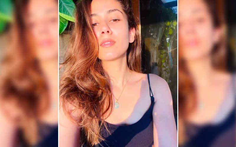 Mira Rajput Sees A Ray Of Hope After ‘Seeing The Incredible Power Of Empathy And Shared Humanity’; Shares A Beautiful Sunkissed Photo
