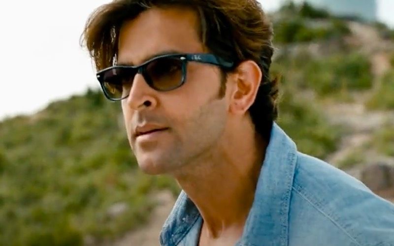 Hrithik Roshan’s Iconic ‘Not Funny’ Dialogue From Zindagi Na Milegi Dobara Becomes A Meme Template For Twitterati: 'Chips Ke Naam Pe Andar Hawa Bharke Dena IS NOT FUNNY’