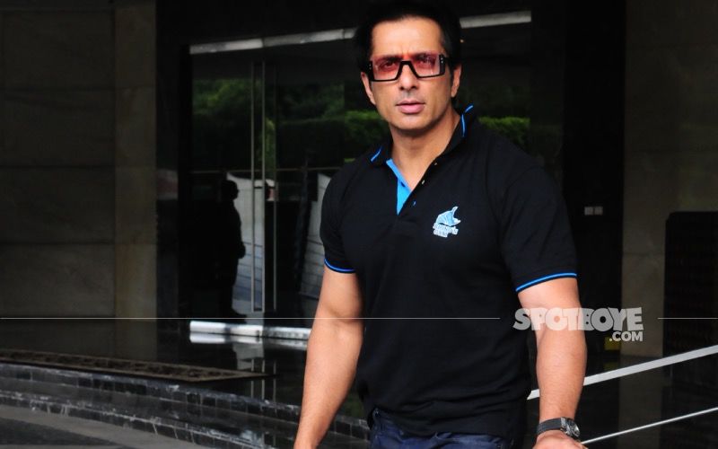 Sonu Sood Feels ‘Helpless’ As He Is Unable To Arrange Hospital Beds And Medicines For COVID-19 Patients Amid The Second Wave