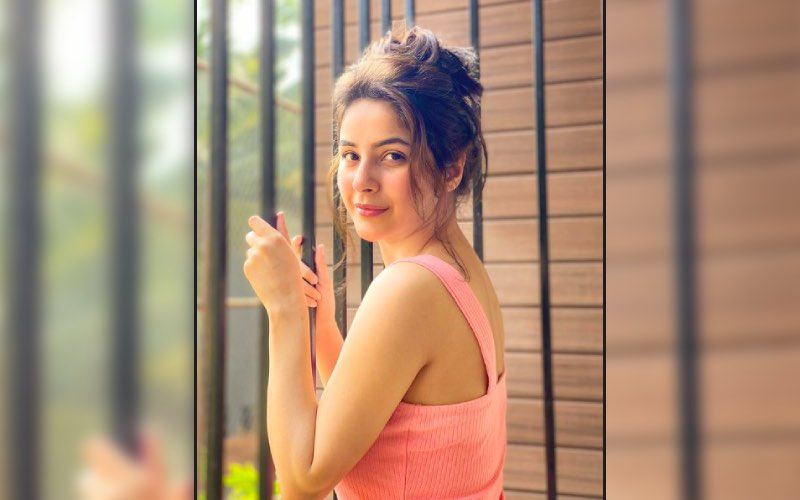 Bigg Boss 13’s Shehnaaz Gill Ups The Glam Quotient In The Latest Snap; Fans Are Smitten As They Trend ‘Slay Like Shehnaaz’