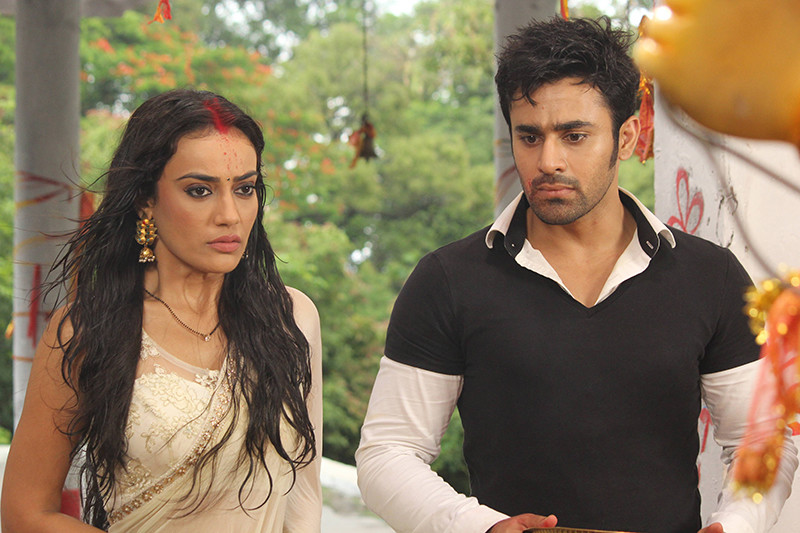 a still from naagin 3