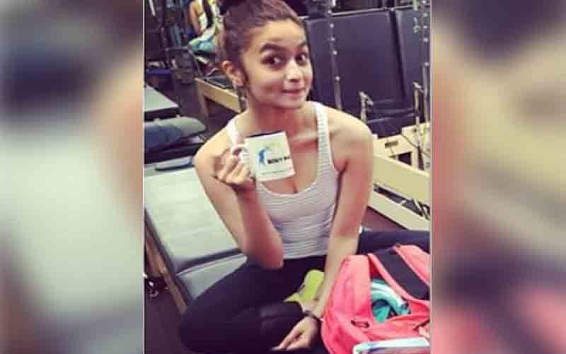 Alia 'pushes up' Herself