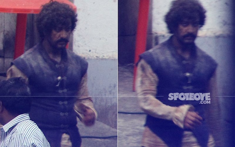 Here Is Aamir Khan’s FIRST LOOK From The Sets Of Thugs Of Hindostan