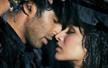 Happy Kiss Day 2019: अपने पार्टनर के साथ सुनिए बॉलीवुड के ये 5 बेहद ही रोमांटिक गाने